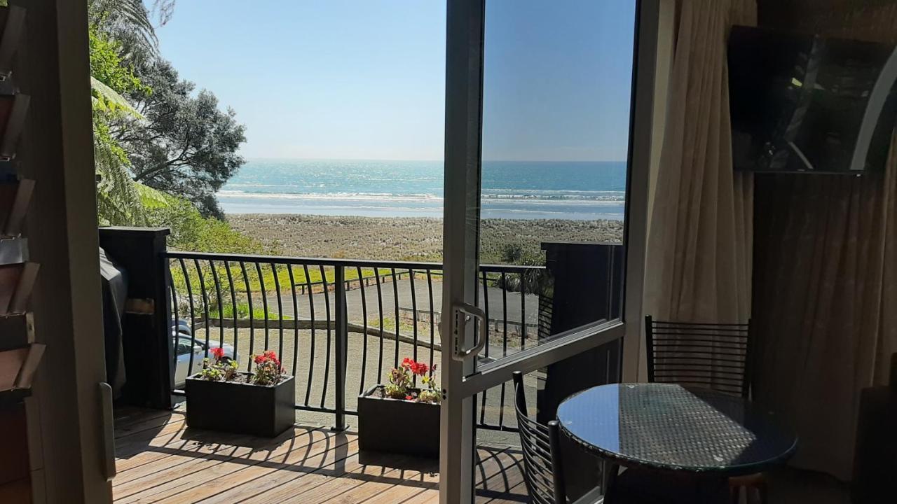Ohiwa Beach Apartments/ Motel Опотики Экстерьер фото